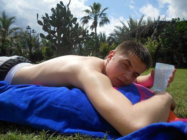 Это я загараю!