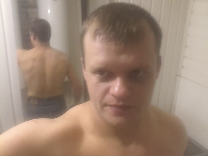 Спинку потрите)))