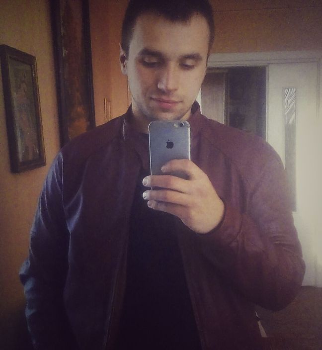3652674237