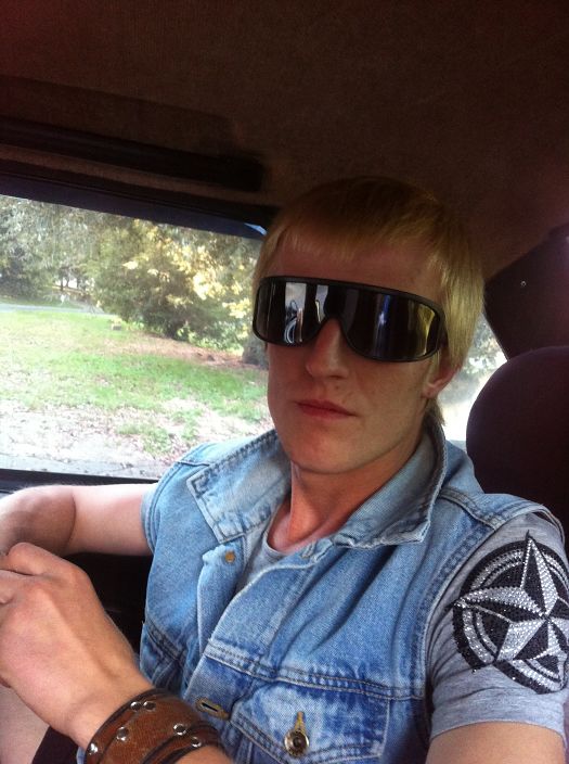 красавчик)ее