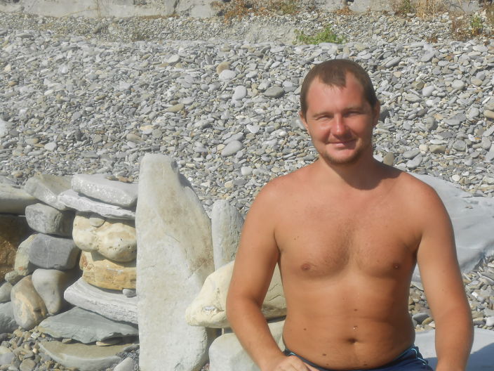 дикий пляж лазаревское