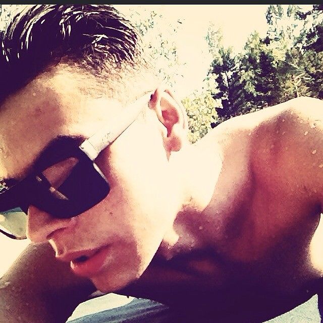 красавчик я