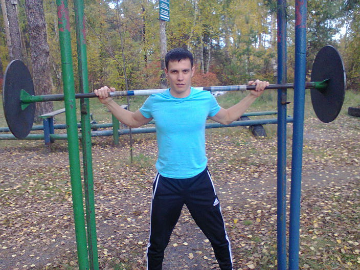 я))))