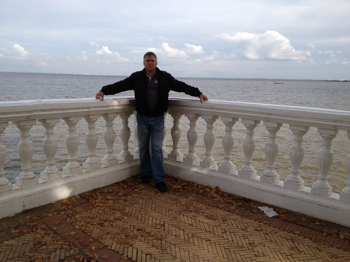 Surin.deni@gmail.com