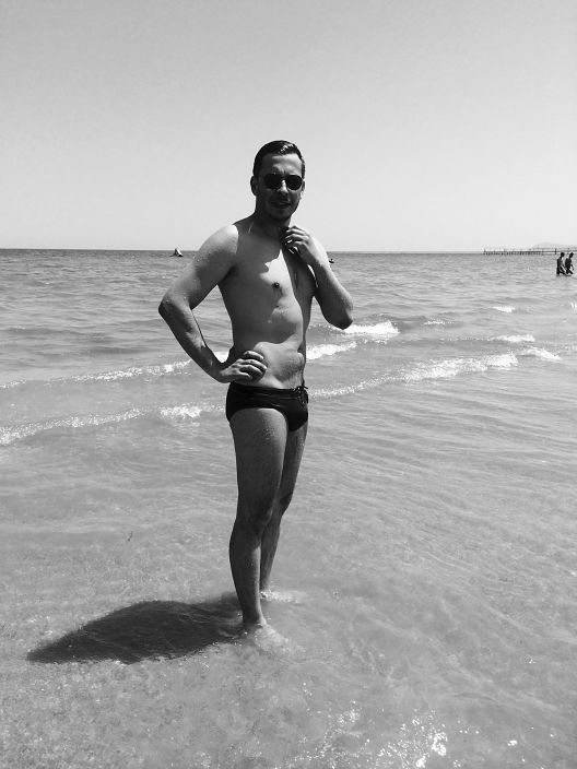 Море