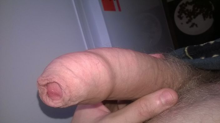 9inches of uncut cock for yall