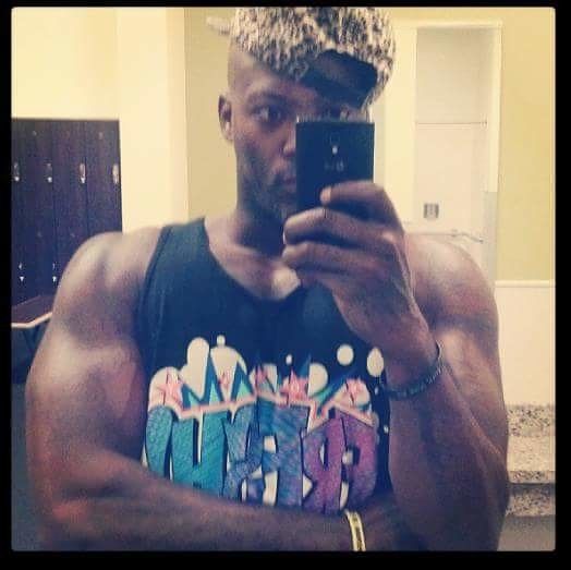 Mandatory postworkout bathroom selfie.... Check!!