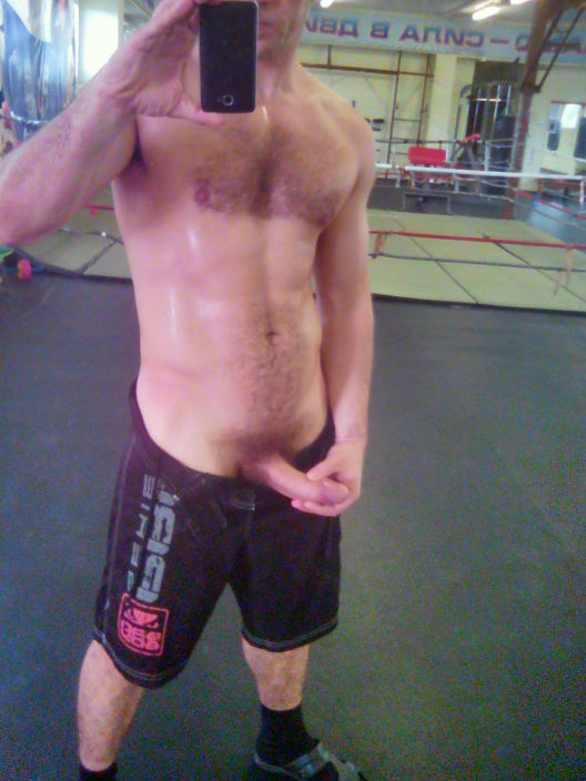 после трениовки иду в душ