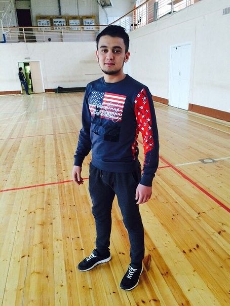 Я молодой горячий