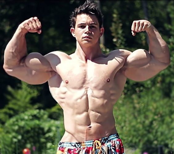 Нужна молодая няня