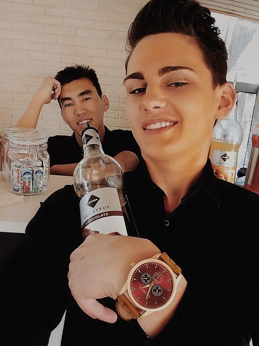 19 лет
