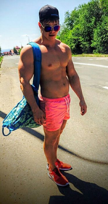 Девчочки я ваш полностью!