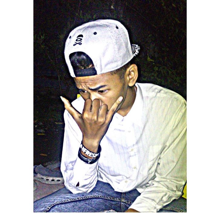 im jst 17 y.o , you slut ass fck..