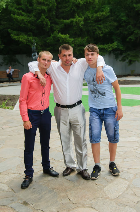 братья мы