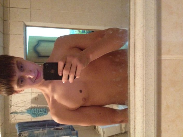 Девушки хотите меня пишите