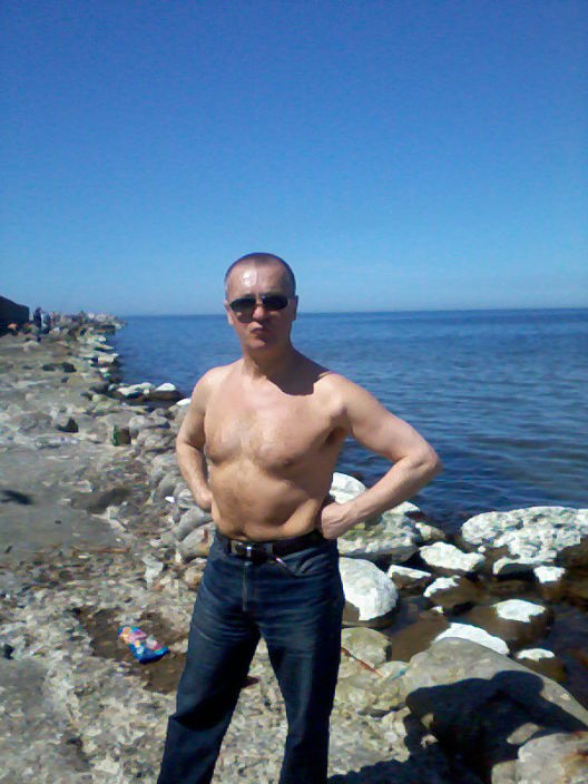 на море