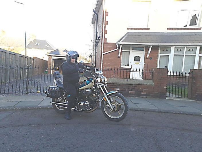 hi i love bikes and women