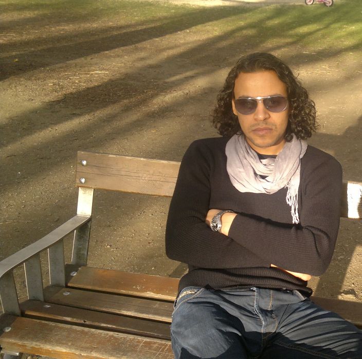 i am looking for hot girls only