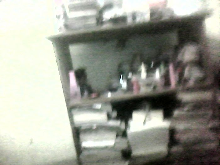 un pequeño rincon de mi cuarto-dormitorio