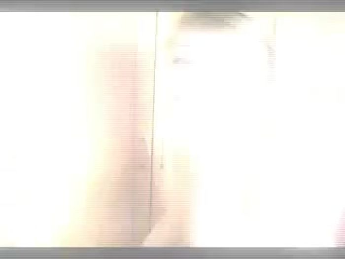 Не только же фото рассматривать...