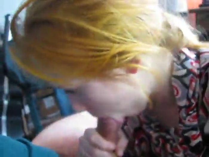 ебётся лучше чем сосёт