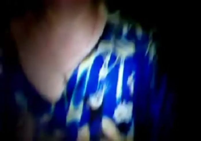 показала сиси свои