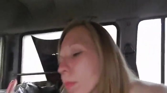 трахнул подругу