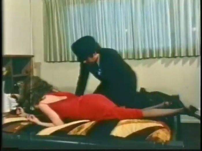 Rich Bitch Gets Banged By Chauffeur