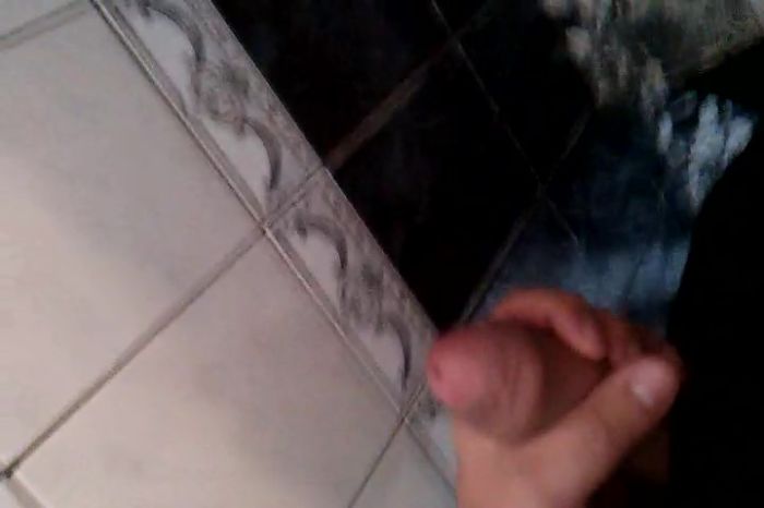 Сдрочил на работе